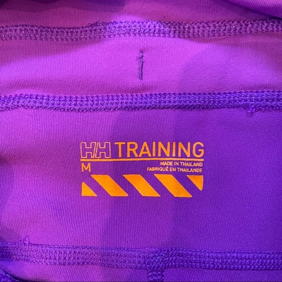 Helly Hansen women’s purple training yoga capris in size medium - Picture 4 of 8